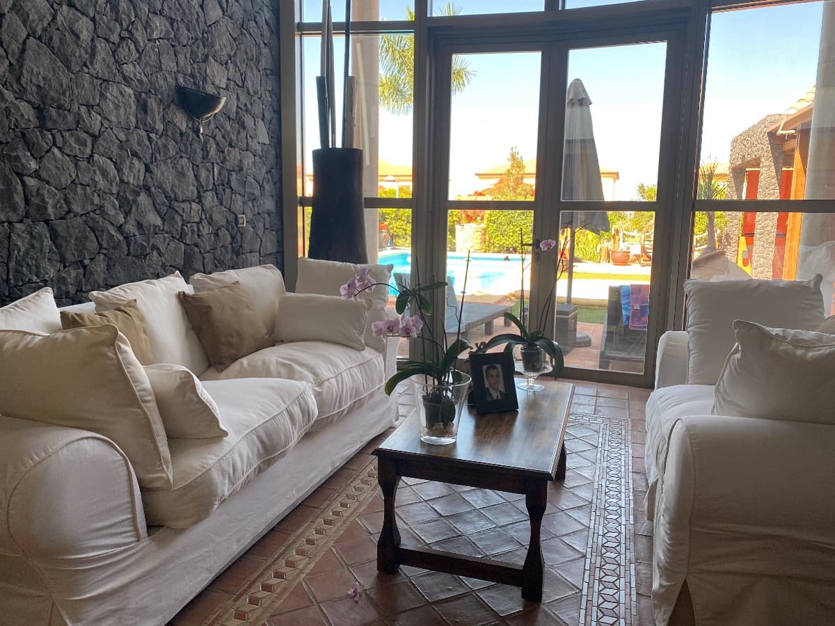 3 bedroom Villa for sale in El Madronal with garage - € 2,310,000 (Ref: 9625967)