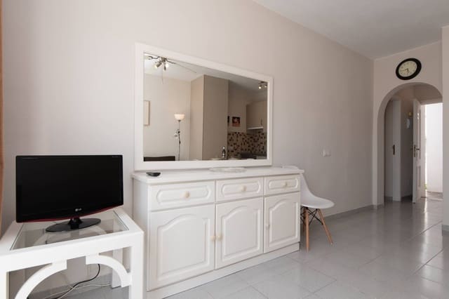 1 bedroom Apartment for sale in Playa Fañabe, Adeje with pool - € 325,000 (Ref: 9625971)