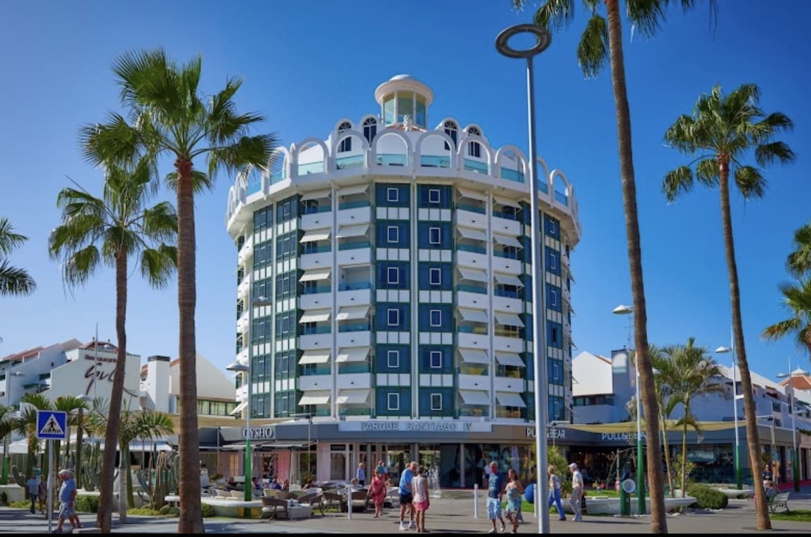 Autotalli myytävänä paikassa Los Cristianos - 120 000 € (Ref: 9625976)