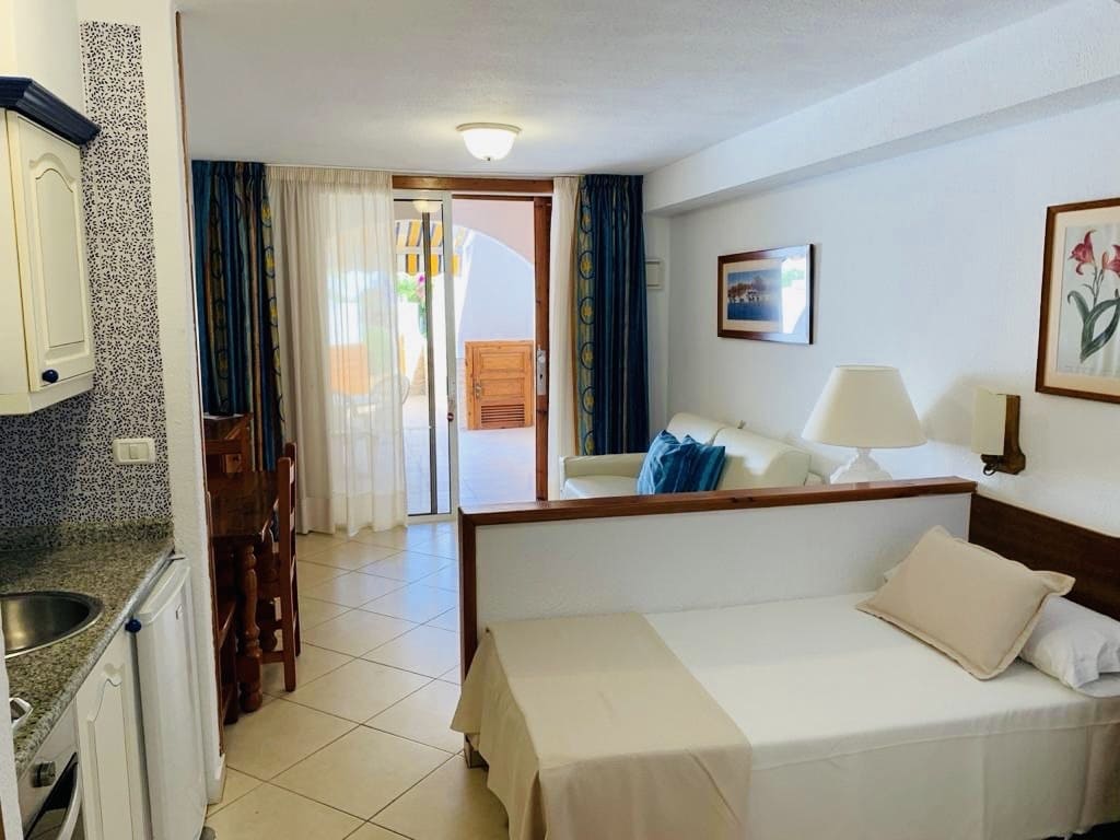 Lejlighed til salg i Los Cristianos med swimmingpool - € 330.000 (Ref: 9625978)