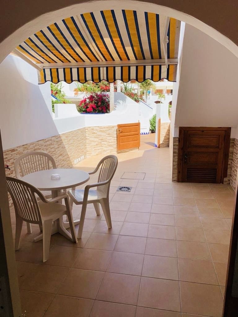 Lejlighed til salg i Los Cristianos med swimmingpool - € 330.000 (Ref: 9625978)