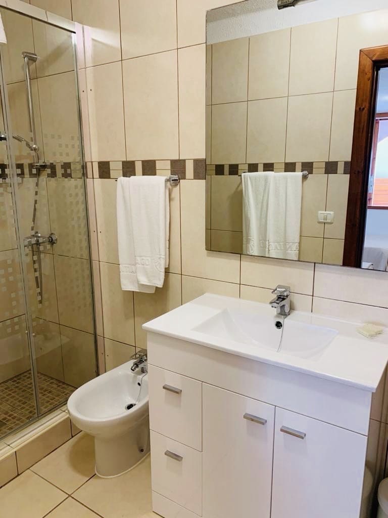 Lejlighed til salg i Los Cristianos med swimmingpool - € 330.000 (Ref: 9625978)