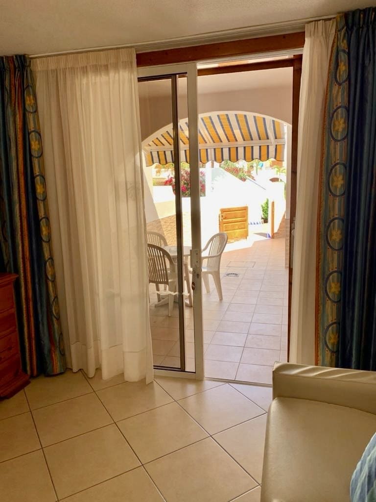 Lejlighed til salg i Los Cristianos med swimmingpool - € 330.000 (Ref: 9625978)