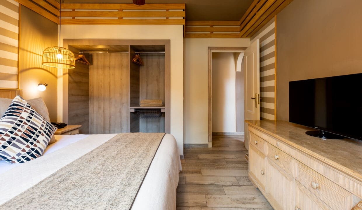 Apartment for sale in Los Cristianos with pool - € 330,000 (Ref: 9625980)