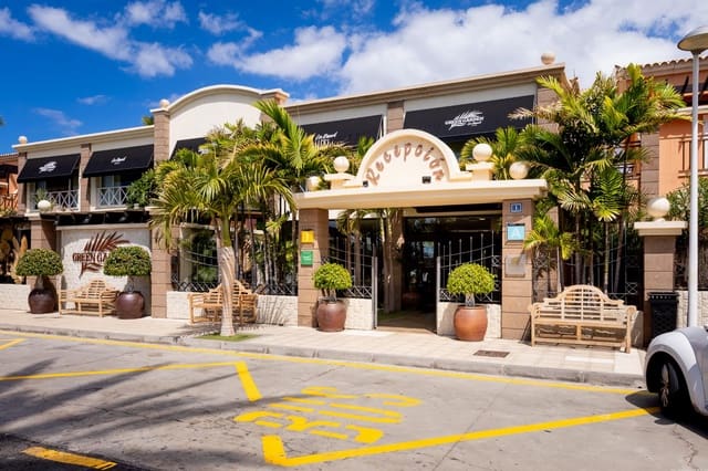 Apartment for sale in Los Cristianos, Arona with pool - € 330,000 (Ref: 9625980)