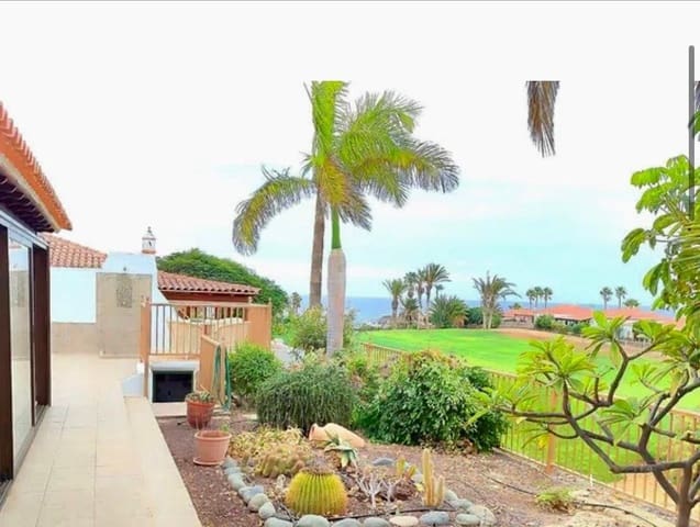 2 makuuhuone Huvila myytävänä paikassa Amarilla Golf, San Miguel de Abona mukana uima-altaan - 585 000 € (Ref: 9625982)