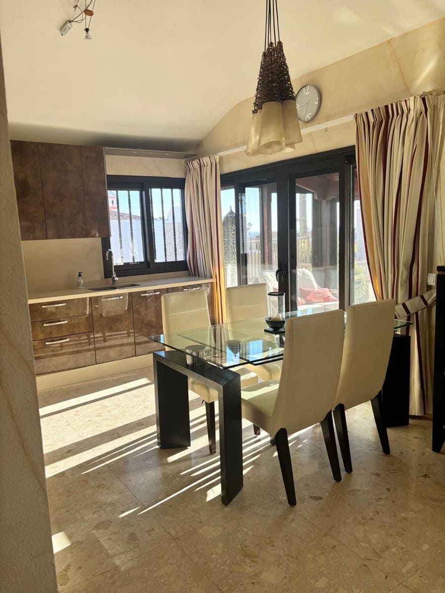 2 makuuhuone Huvila myytävänä paikassa Amarilla Golf mukana uima-altaan - 585 000 € (Ref: 9625982)