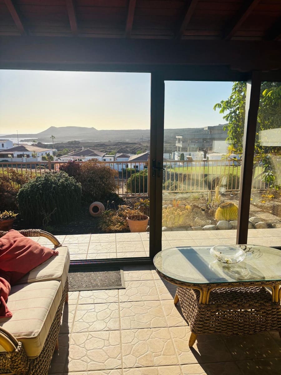 2 makuuhuone Huvila myytävänä paikassa Amarilla Golf mukana uima-altaan - 585 000 € (Ref: 9625982)