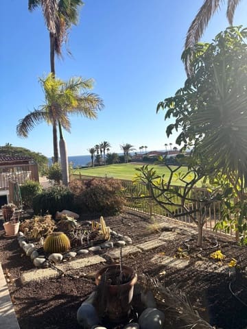 2 makuuhuone Huvila myytävänä paikassa Amarilla Golf, San Miguel de Abona mukana uima-altaan - 585 000 € (Ref: 9625982)