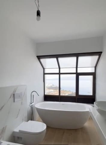 2 bedroom Apartment for sale in Guía de Isora with pool - € 575,000 (Ref: 9627736)