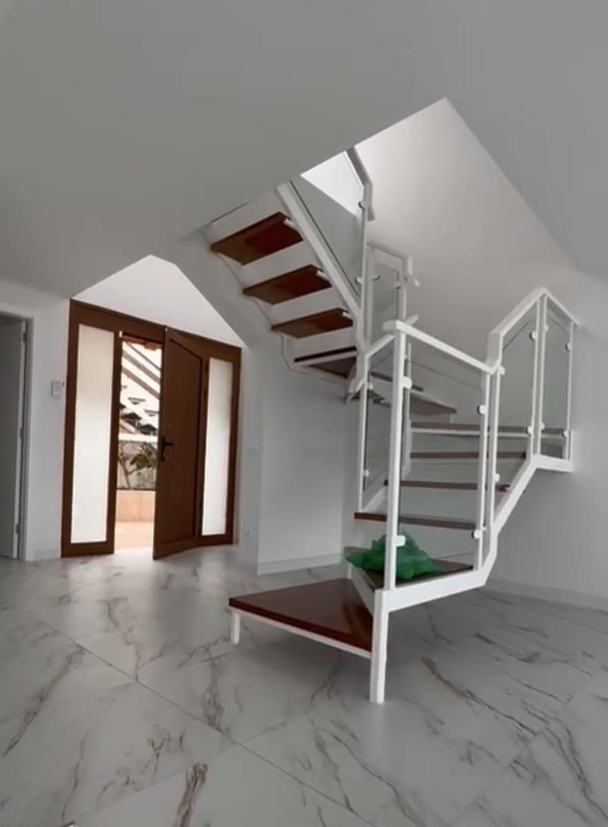 2 bedroom Apartment for sale in Guia de Isora with pool - € 575,000 (Ref: 9627736)