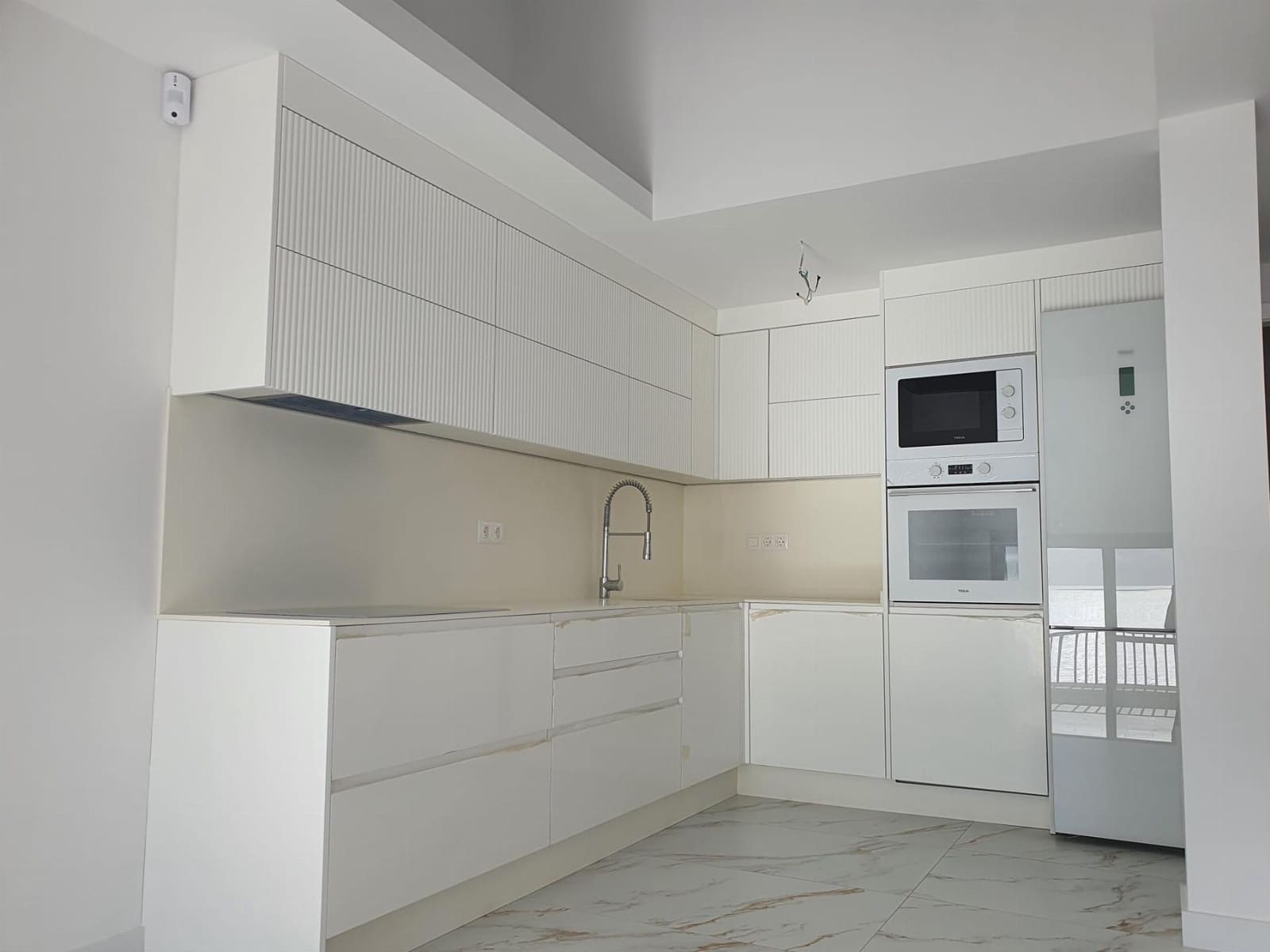 2 bedroom Apartment for sale in Guia de Isora with pool - € 575,000 (Ref: 9627736)