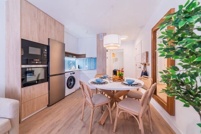 1 soverom Leilighet til salgs i El Medano, Granadilla de Abona - € 265 000 (Ref: 9646293)