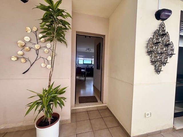 3 bedroom Terraced Villa for sale in Parque de la Reina, Arona with garage - € 460,000 (Ref: 9712117)