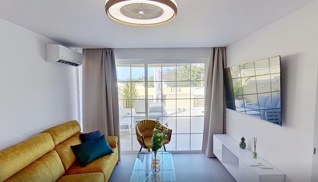 2 soveværelse Lejlighed til salg i Los Cristianos, Arona med swimmingpool - € 395.000 (Ref: 9726767)