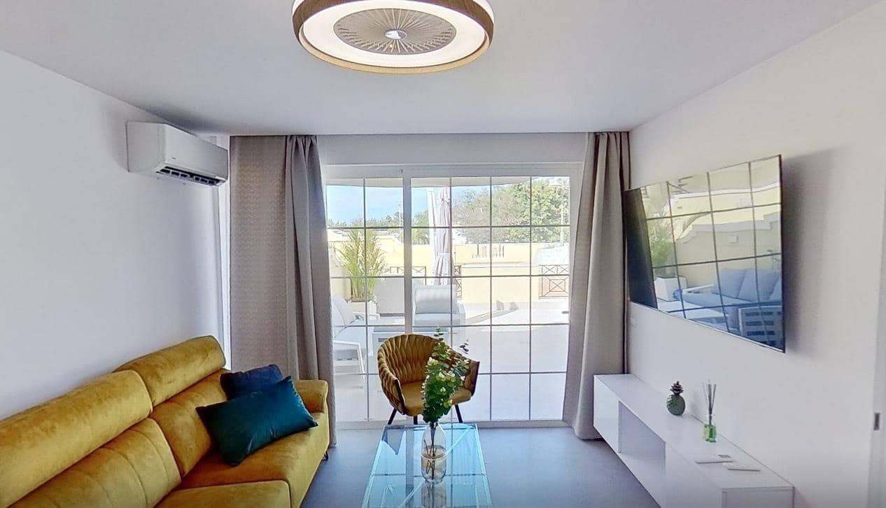 2 soveværelse Lejlighed til salg i Los Cristianos med swimmingpool - € 395.000 (Ref: 9726767)