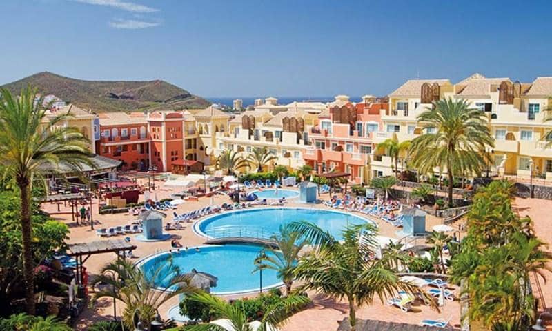 2 bedroom Apartment for sale in Los Cristianos with pool - € 395,000 (Ref: 9726767)
