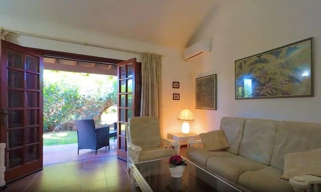 3 bedroom Villa for sale in Golf del Sur, San Miguel de Abona with pool - € 450,000 (Ref: 9727665)