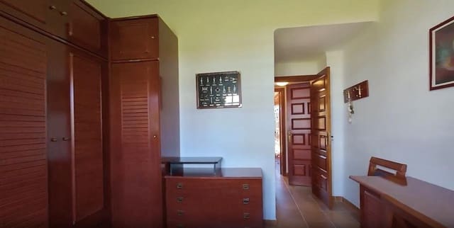 Chalet de 3 habitaciones en Golf del Sur, San Miguel de Abona en venta con piscina - 450.000 € (Ref: 9727665)