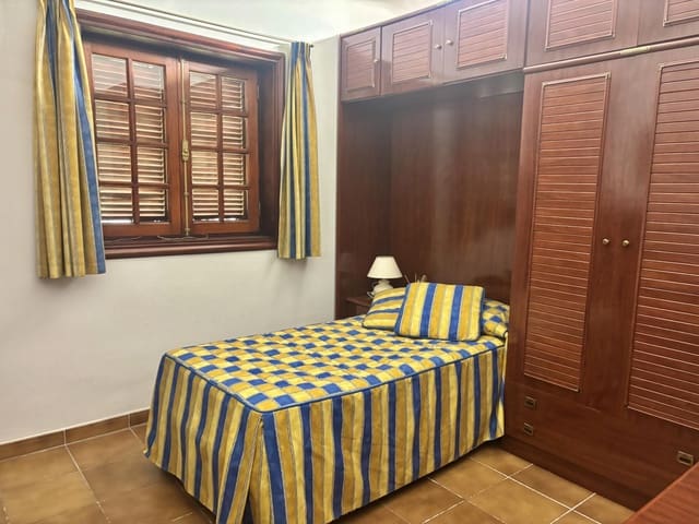 Chalet de 3 habitaciones en Golf del Sur, San Miguel de Abona en venta con piscina - 450.000 € (Ref: 9727665)