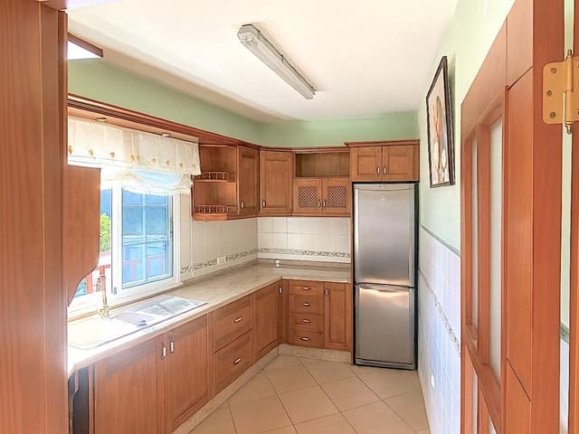 8 soveværelse Finca/Landehus til salg i La Esperanza, El Rosario med swimmingpool - € 649.000 (Ref: 9748149)