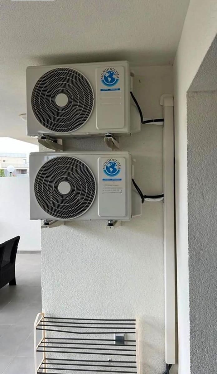 2 makuuhuone Huoneisto myytävänä paikassa La Tejita mukana uima-altaan 
autotalli - 339 000 € (Ref: 9748152)