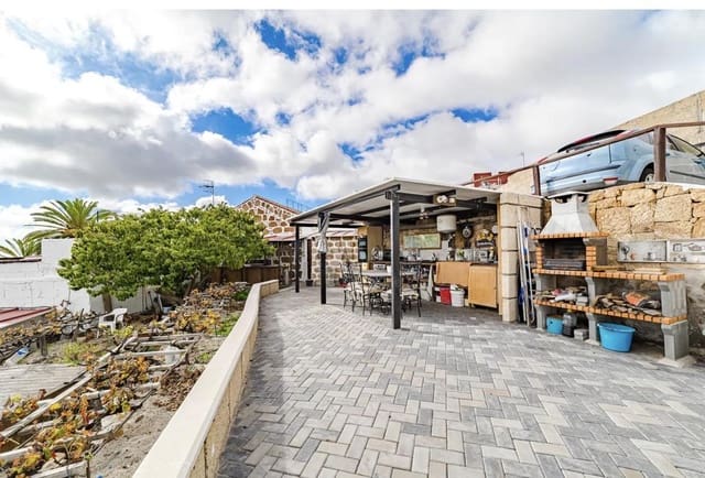 5 soveværelse Finca/Landehus til salg i Granadilla de Abona med swimmingpool - € 549.000 (Ref: 9748153)