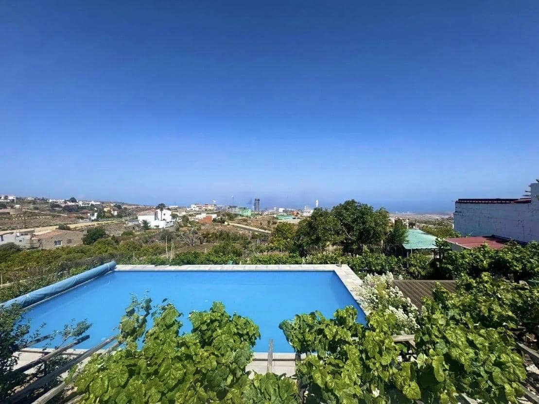 5 soveværelse Finca/Landehus til salg i Granadilla de Abona med swimmingpool - € 549.000 (Ref: 9748153)