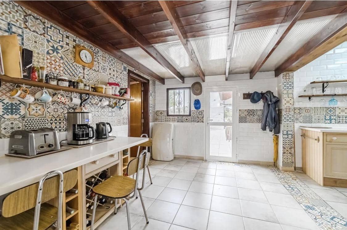 5 soveværelse Finca/Landehus til salg i Granadilla de Abona med swimmingpool - € 549.000 (Ref: 9748153)