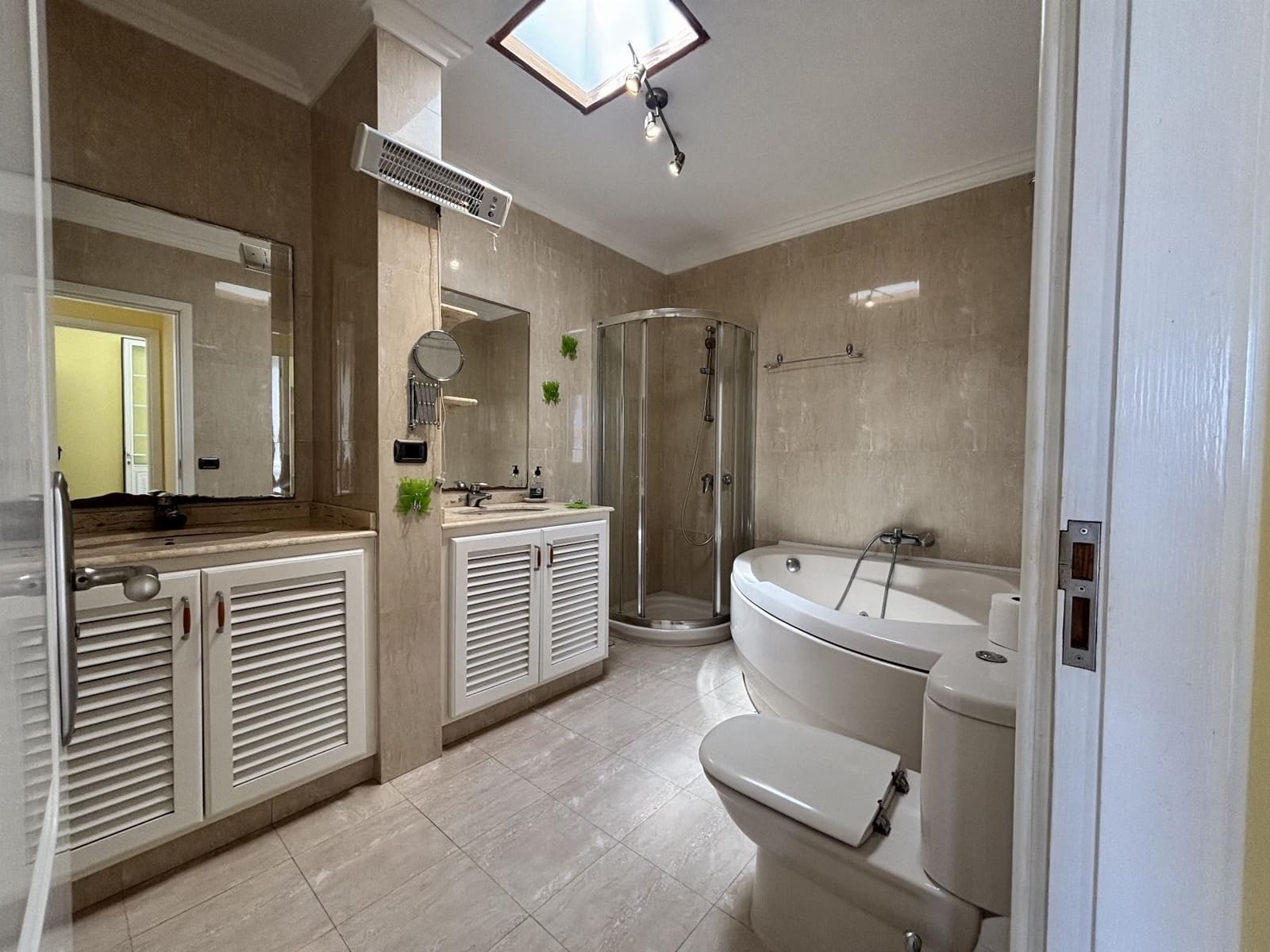 3 soveværelse Semi-Rækkehus til salg i Abades - € 375.000 (Ref: 9765140)