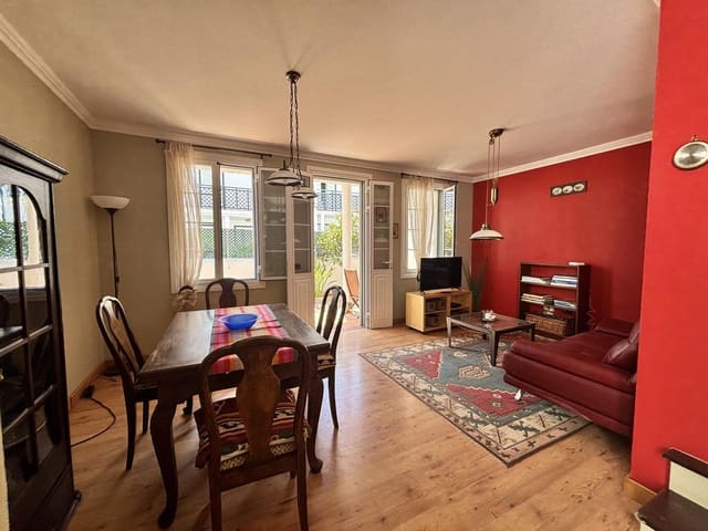 3 soveværelse Semi-Rækkehus til salg i Abades, Arico - € 375.000 (Ref: 9765140)