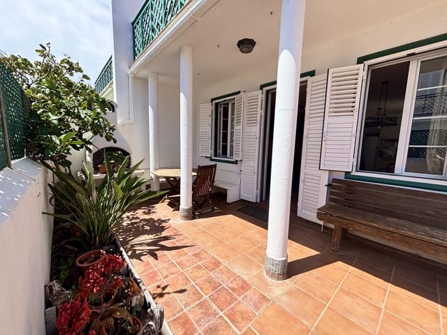 3 soveværelse Semi-Rækkehus til salg i Abades, Arico - € 375.000 (Ref: 9765140)