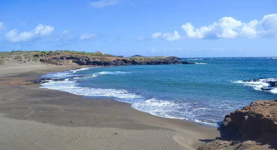 3 soveværelse Semi-Rækkehus til salg i Abades - € 375.000 (Ref: 9765140)