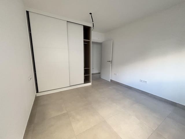 3 soverom Leilighet til salgs i Salamanca, Santa Cruz de Tenerife med svømmebasseng garasje - € 472 000 (Ref: 9801327)