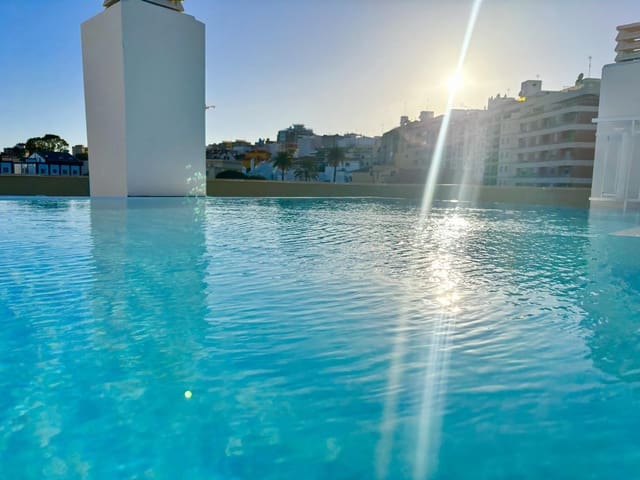 3 soverom Leilighet til salgs i Salamanca, Santa Cruz de Tenerife med svømmebasseng garasje - € 472 000 (Ref: 9801327)