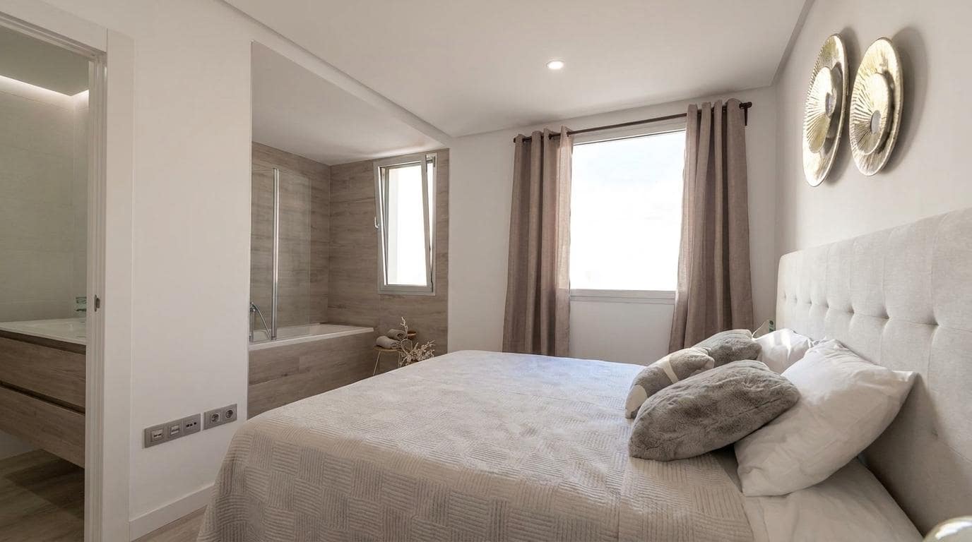 3 bedroom Apartment for sale in Playa Paraiso with pool garage - € 660,000 (Ref: 9839443)