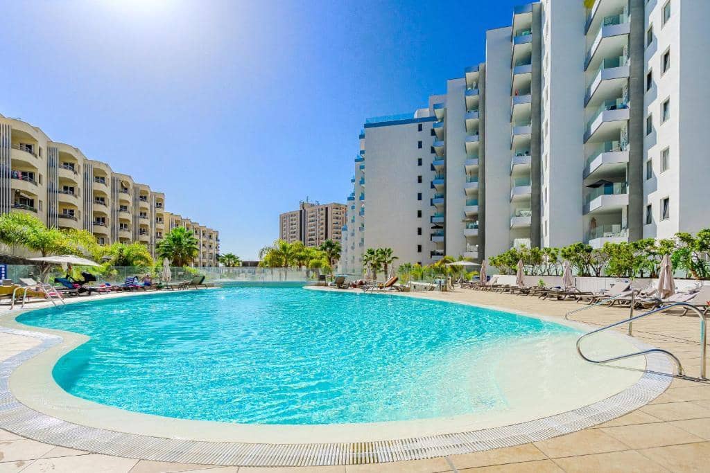 3 bedroom Apartment for sale in Playa Paraiso with pool garage - € 660,000 (Ref: 9839443)