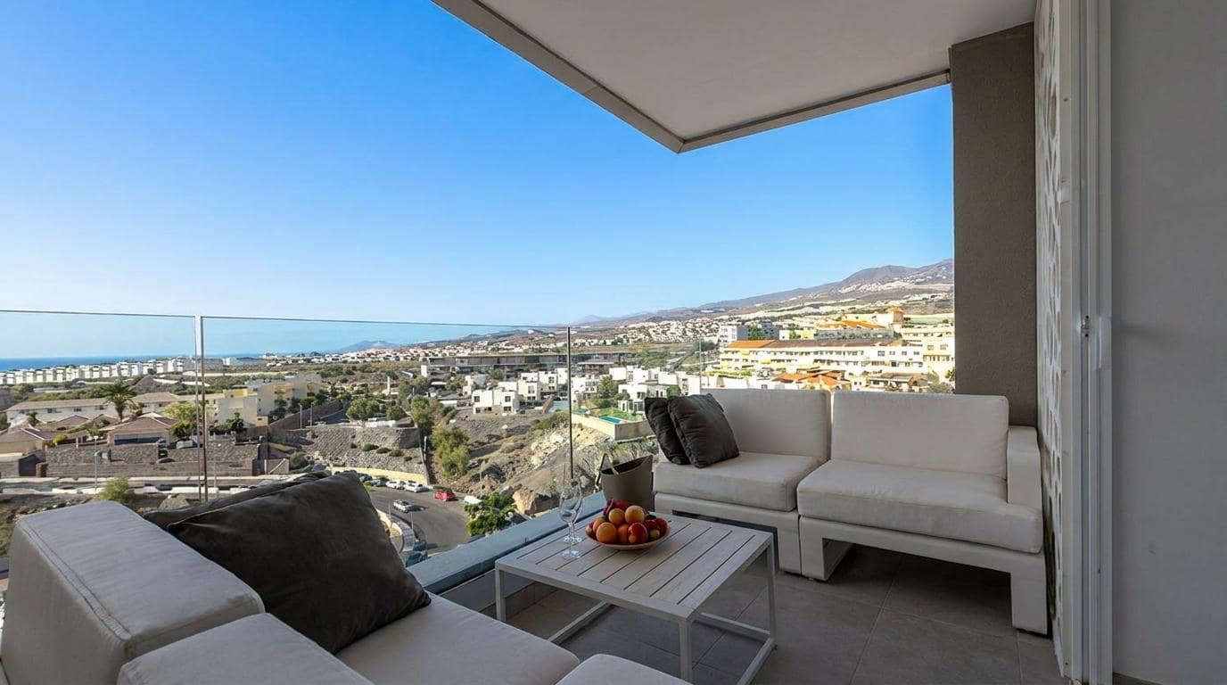 3 bedroom Apartment for sale in Playa Paraiso with pool garage - € 660,000 (Ref: 9839443)