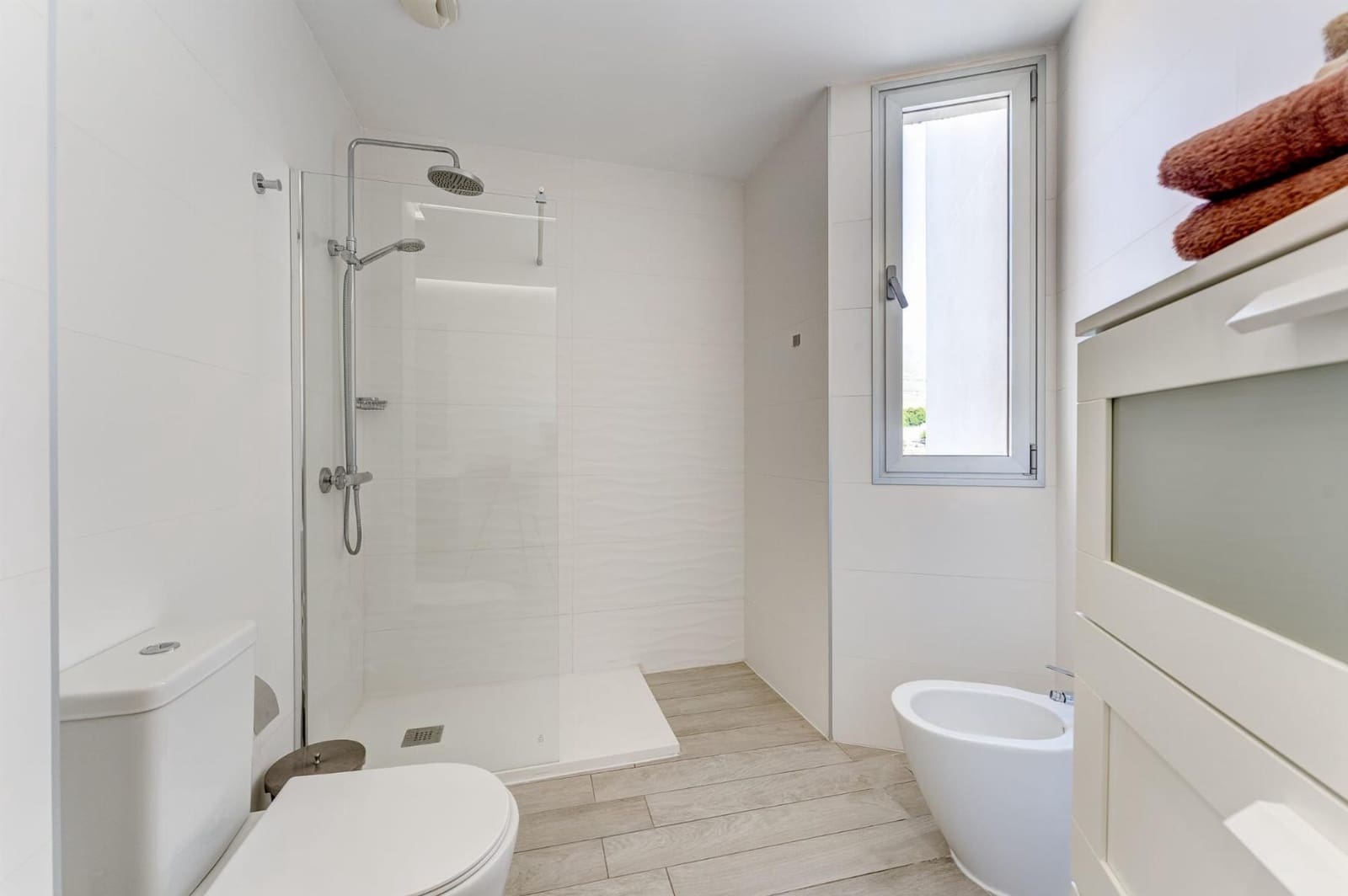 3 bedroom Apartment for sale in Playa Paraiso with pool garage - € 660,000 (Ref: 9839443)