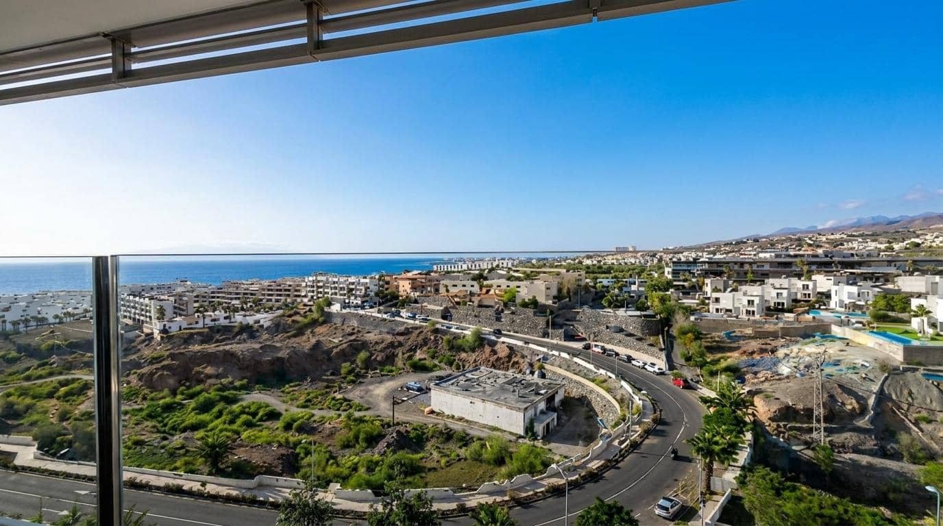 3 bedroom Apartment for sale in Playa Paraiso with pool garage - € 660,000 (Ref: 9839443)