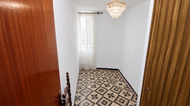 4 soverom Hus til salgs i Alcanar - € 75 000 (Ref: 10180657)