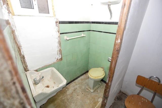 6 soveværelse Byhus til salg i Alcanar - € 65.000 (Ref: 7786359)