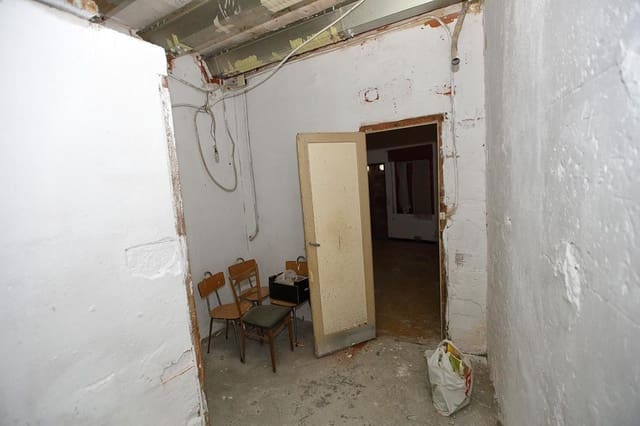 6 soveværelse Byhus til salg i Alcanar - € 65.000 (Ref: 7786359)