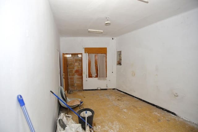 6 soveværelse Byhus til salg i Alcanar - € 65.000 (Ref: 7786359)