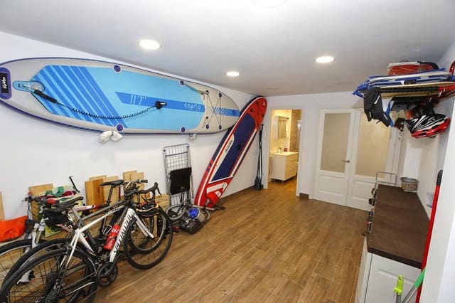 4 slaapkamer Rijtjeshuis te koop in Alcanar met garage - € 349.000 (Ref: 7786373)