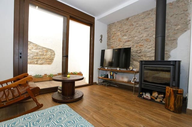 4 slaapkamer Rijtjeshuis te koop in Alcanar met garage - € 349.000 (Ref: 7786373)