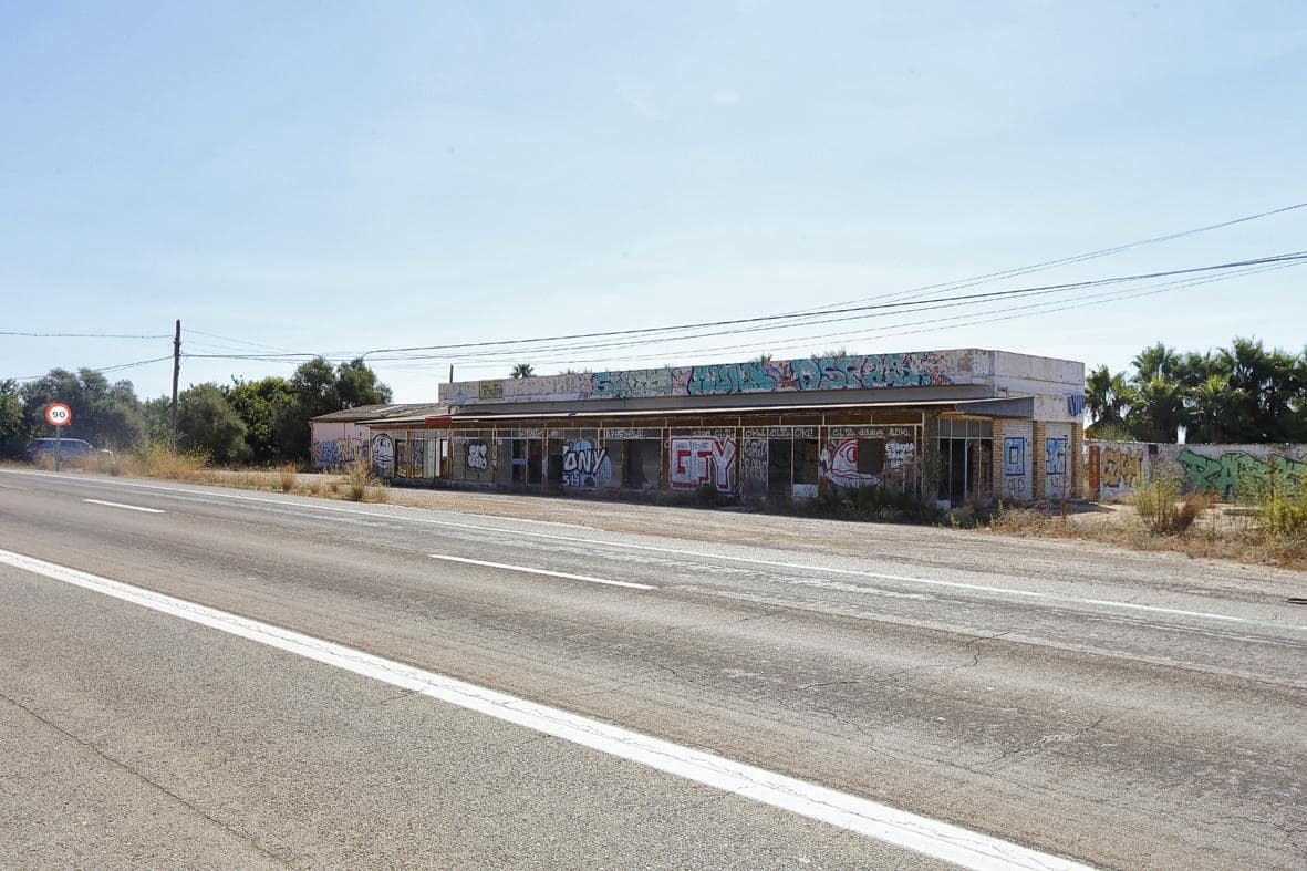 Virksomhed til salg i Les Cases d'Alcanar - € 135.000 (Ref: 7786387)