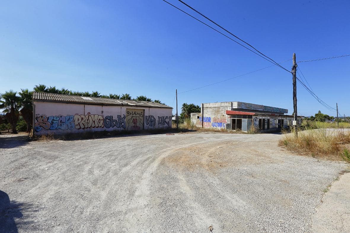 Virksomhed til salg i Les Cases d'Alcanar - € 135.000 (Ref: 7786387)