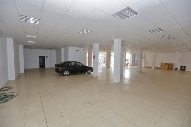 Commercial for rent in Alcanar - € 2,000 (Ref: 7786400)