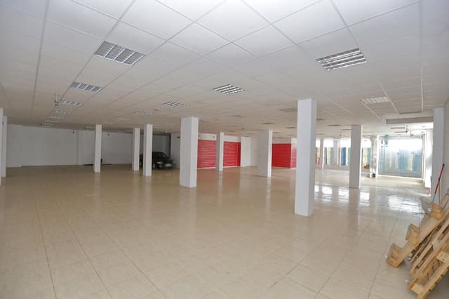 Commercial for rent in Alcanar - € 2,000 (Ref: 7786400)